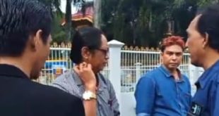 Koalisi Rakyat Bawah (KRB) mendatangi kantor PT Pusri Palembang untuk menyampaikan aspirasi Rabu (10/1/2024). Foto: Sumselheadline/Ferly.