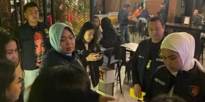 Suasana razia tempat hiburan malam di Palembang, Minggu (28/1/2024). Foto: Sumselheadline/Ela.
