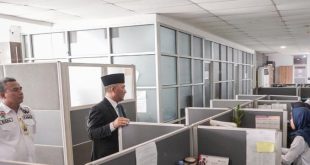Pj Bupati Muba, Apriyadi melakukan sidak di sekretarirat Pemkba Muba, Rabu (3/1/2024). Foto: Dinkominfo Muba,