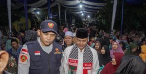 Pj Bupati Muba, Appriyadi saat hadir di Pondok Pesantren Darussalam Tegalrejo Desa Tanjung Kerang Kecamatan Babat Supat, Muba, Kamis (4/1/2024) malam. Foto: Dinkominfo Muba.
