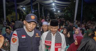 Pj Bupati Muba, Appriyadi saat hadir di Pondok Pesantren Darussalam Tegalrejo Desa Tanjung Kerang Kecamatan Babat Supat, Muba, Kamis (4/1/2024) malam. Foto: Dinkominfo Muba.