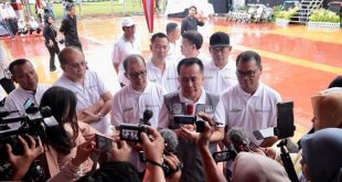 Pj Gubernur Sumsel, Agus Fatoni saat diwawancarai wartawan. Foto: Humas Pemprov Sumsel.