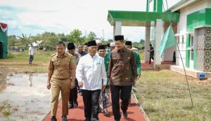 Pj Bupati Muba, Apriyadi ssat meresmikan gedung MUI dan NU Muba di samping Masjid Raya Baitul Makmur Sekayu – Kelurahan Kayuara Kecamatan Sekayu, Selasa (6/2/2024). Foto: Dinkominfo Muba.