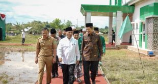 Pj Bupati Muba, Apriyadi ssat meresmikan gedung MUI dan NU Muba di samping Masjid Raya Baitul Makmur Sekayu – Kelurahan Kayuara Kecamatan Sekayu, Selasa (6/2/2024). Foto: Dinkominfo Muba.