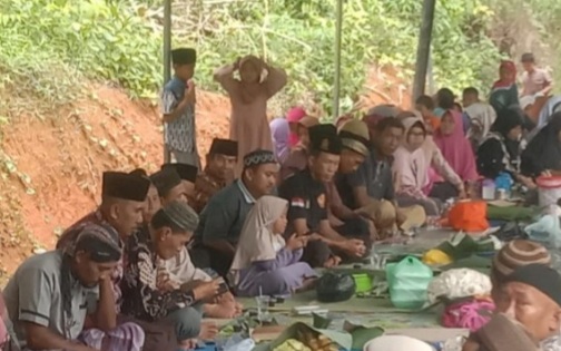 Suasana sedekah ruah di Rimba Ukur, Kecamatan Sekayu, Muba, Minggu (25/2/2024). Foto: Ist