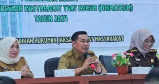 Sekertaris Dinas Kominfo Kota Palembang Adi Zahri mendampingi tim Kejati Sumsel sosialisasi netralitas ASN pada pemilu, Selasa (13/2/2024).Foto: Sumselheadline/Pitria.