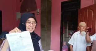 Husnaini saat usai melapor di Polrestabes Palembang, Rabu (21/2/2024). Foto: Sumselheadline/Ela.