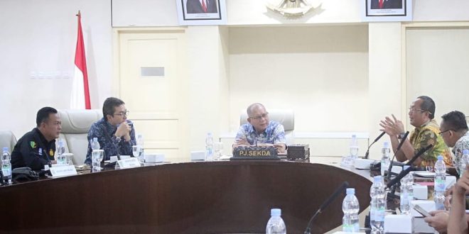 Rapat Koordinasi percepatan penanggulangan terhadap peningkatan kasus Demam Berdarah Dengue (DBD) di Kabupaten Muba. Rapat berlangsung di ruang Rapat Serasan Sekate, Kamis (22/2/2024). Foto: Dinkominfo Muba.
