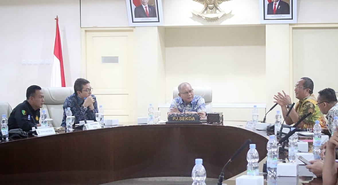 Rapat Koordinasi percepatan penanggulangan terhadap peningkatan kasus Demam Berdarah Dengue (DBD) di Kabupaten Muba. Rapat berlangsung di ruang Rapat Serasan Sekate, Kamis (22/2/2024). Foto: Dinkominfo Muba.