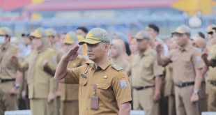 Apel rutin Senin para PNS dan PPPK Pemkot Palembang di pelataran BKB, Senin (5/2/2024). Foto: Sumselheadline/Pitria.