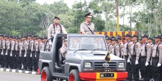 Kapolda Sumsel Irjen A Rachmad Wibowo saat membuka pendidikan dan pembentukan Bintara Polri Polda Sumsel gelombang I T.A. 2024 bertempat di Sekolah Polisi Negara (SPN) Betung Sumatera Selatan pada Selasa (13/2/2024). Foto: Dok Humas Polda Sumsel.
