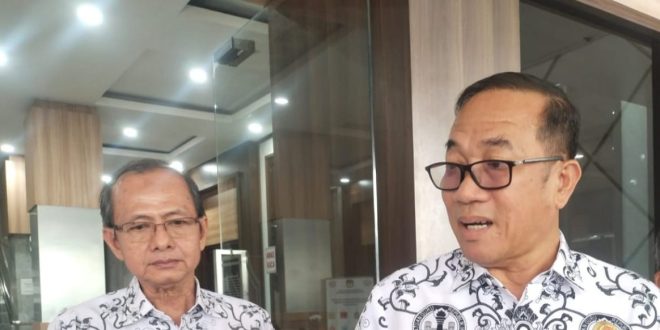 Ketua PGRI Sumsel H Ahmad Zulinto. Foto: Sumselheadline/Ferly.