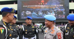 Kepala Staf Kodam II/Sriwijaya, Brigjen TNI Ruslan Effendy SIP, didampingi Dirlantas Polda Sumsel Kombes Pol M.Pratama Adhyasastra SIK MH, Kabid Propam Polda Sumsel Kombes Pol Agus Halimudin SIK,MH. Foto: Sumselheadline/Ela.