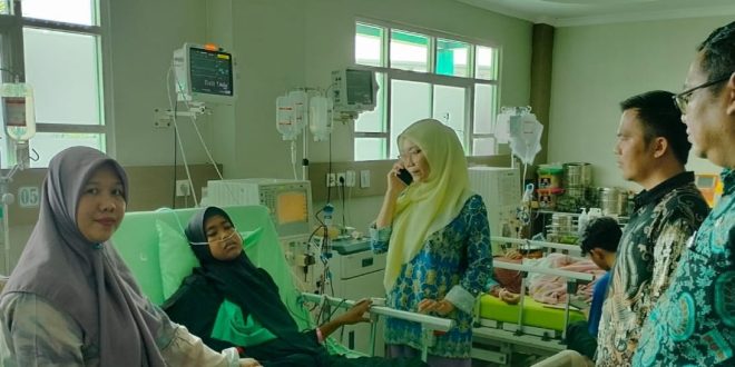 Anna Stasia, anak ibu Ermalinda, selama masa perawatan rawat Inap di RSUD Sekayu. Foto: Kominfo Muba.