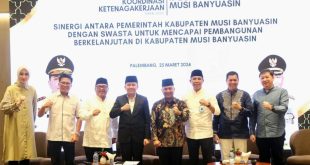 Pj Gubernur Sumsel. Agus Fatoni dalam Rapat Koordinasi (Rakor) Ketenagakerjaan Tahun 2024 di Ballroom Hotel Excelton Palembang, Sumatera Selatan, Senin (25/3/2024). Foto: Humas Pemprov Sumsel.