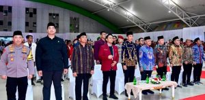 Penjabat Gubernur Sumsel Agus Fatoni mendapingi Presiden Joko Widodo membuka Muktamar Ikatan Mahasiswa Muhammadiyah di Dinning Hall JSC Palembang, Jumat (1/3/2024) malam. Foto: Humas Pemprov Sumsel.