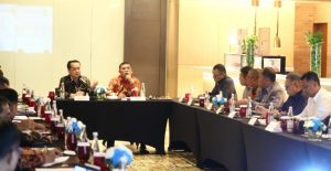 Pj Gubernur Sumsel, Agus Fatoni memimpin rapat Optimalisasi Dana Bagi Hasil (DBH) Mineral dan Batubara (Minerba) di wilayah Kabupaten Muratara di Fairmont Hotel, Jakarta, Selasa (5/3/2024). Foto: Humas Pemprov Sumsel.