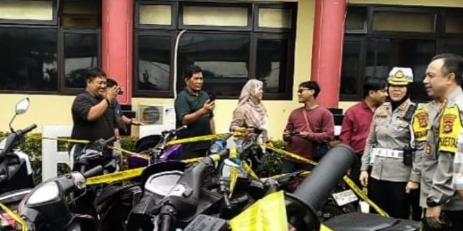 Tim Polrestabes Palembang mengamankan 131 kendaraan yang tak memiliki dokumen, Senin (18/3/2024). Foto: Sumselheadline/Ela.