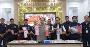 Kapolrestabes Palembang, Kombes Harryo Sugihhartono, Rabu (27/3/2024) menggelar konferensi pers terkait Operasi Pekat yang telah dilakukan jajarannya sejak 7 Maret hingga 26 Maret lalu. Foto: Sumselheadline/Pitria.