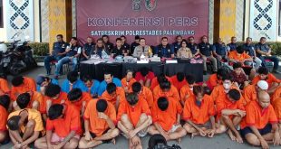 Para tersangka hasil operasi pekat yang digelar Polrestabes Palembang, Kamis (28/3/2024). Foto: Sumselheadline/Ela.