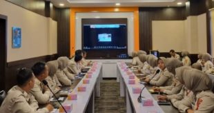 Para PPPK Polda Sumsel yang mengikuti zoom meeting orientasi bersama Mabes Polri. Foto: Humas Polda Sumsel.