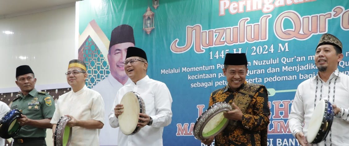 Pj Sekda Muba, Musni Wijaya hadir di peringatan Nuzulul Quran yang digelar Pemkab Musi Banyuasin di Pendopoan Griya Bumi Serasan Sekate, Kamis (28/03/2024) sore. Foto: Kominfo Muba.