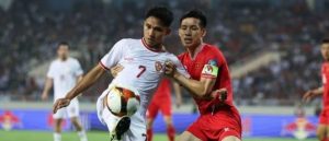 Marselino mencoba melewati kawawalan pemain Vietnam, Selasa (26/3/2024) malam. Dok PSSI