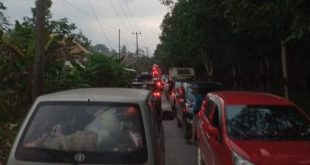 Kondisi macet dari km 14 hingga jelang Sembawa, Banyuasin. Foto; IG Banyuasinterkini.