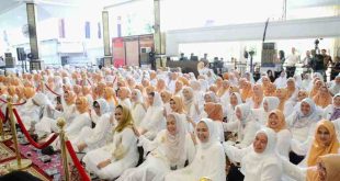 Ratusan pegawai Pemprov Sumsel mengikuti tablaog akbar dan halal bihalal di Griya Agung, Palembang, Jumat (19/4/2024). Foto: Humas Pemprov Sumsel.