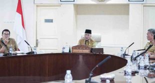 Sekda Muba Apriyadi Mahmud saat memimpin Rapat Pembahasan Usulan Anggaran Belanja Tidak Terduga (BTT) dan Pergeseran Anggaran pada Perangkat Daerah di Ruang Rapat Serasan Sekate, Selasa (23/4/2024). Foto: Kominfo MUba.