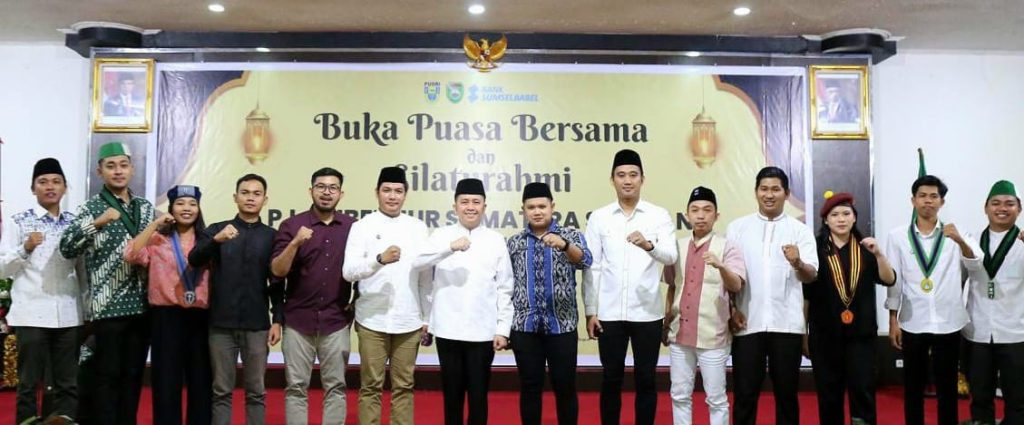 Pj Gubernur Sumsel, Agus Fatoni saat silahturahmi bersama Organisasi Mahasiswa Cipayung Plus di Hotel Swarna Dwipa, Palembang, Minggu (31/3/2024). Foto: Humas Pemprov Sumsel.