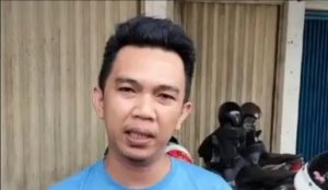 Evan, korban bandit pecah kaca di Palembang, Sabtu (27/4/2024). Foto: Sumselheadline/Ela.