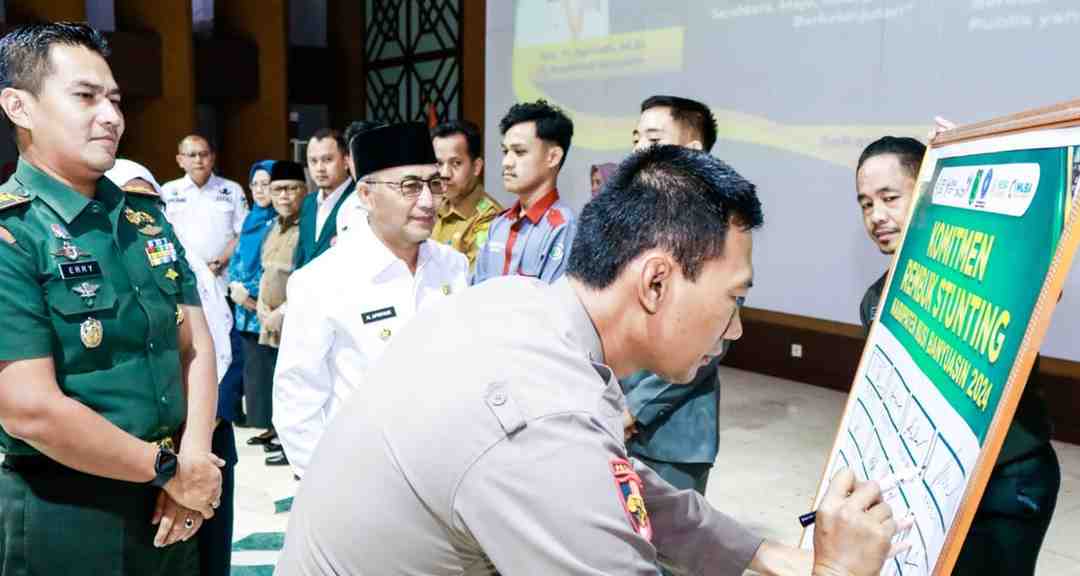 Suasana penandatangan dimulai dibukanya website di seluruh kecamatan di Muba,, yang dihadiri langsung Pj Bupati Muba, Apriyadi. Foto: Kominfo Muba.