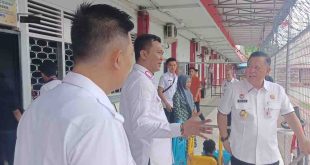 Kakanwil Kemenkumham Sumsel, Dr llham Djaya didampingi Kepala Divisi Pemasyarakatan (Kadivpas) Kemenkumham Sumsel, Mulyadi melakukan kunjungan kerja ke Rutan Kelas I Palembang, Rabu (24/04/2024). Foto: Sumselheadline/Fer.