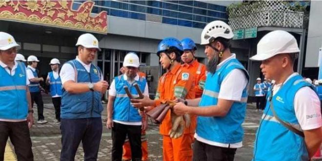 Apel Siaga Keadalan Lsitrik Idul Fitri di halaman Kantor Unit Induk Distribusi S2JB, PT PLN (Persero) UP3 Palembang. Foto: Dok PLN Palembang.