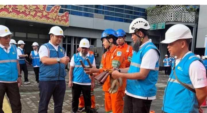 Apel Siaga Keadalan Lsitrik Idul Fitri di halaman Kantor Unit Induk Distribusi S2JB, PT PLN (Persero) UP3 Palembang. Foto: Dok PLN Palembang.