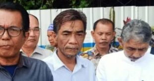 Edy Siswanto Cs, kuasa hukum para pedagang Pasar 16 Ilir Palembang, Selasa (16/4/2024). Foto: Sumselheadline/Ela.