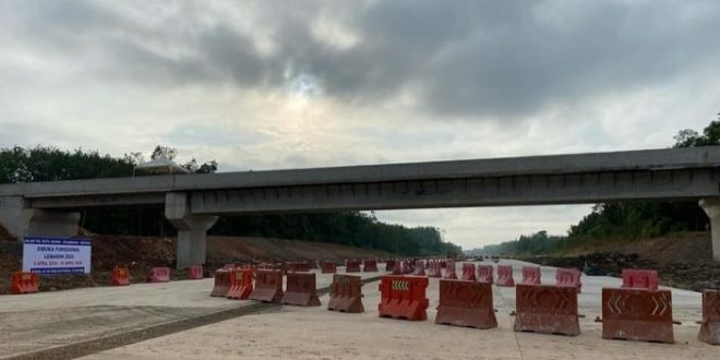 Kawasan gerbang tol Musi Landas, Banyuasin, menuju Kota Pangkalan Balai. Foto: IG Banyuasinterkini.