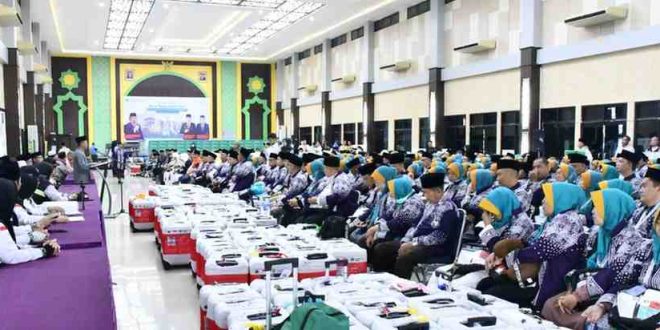 Para jemaah haji asal Lubuklinggau dan Muratara cek kesehatan ulang di Asrama Haji Palembang, Minggu (12//5/2024). Foto: Sumselheadline/Pitria.