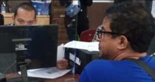 Abdul, warga Palembang, yang melapor ke Porestabes, Rabu (8/5/2024). Foto: Sumselheadline/Ela.