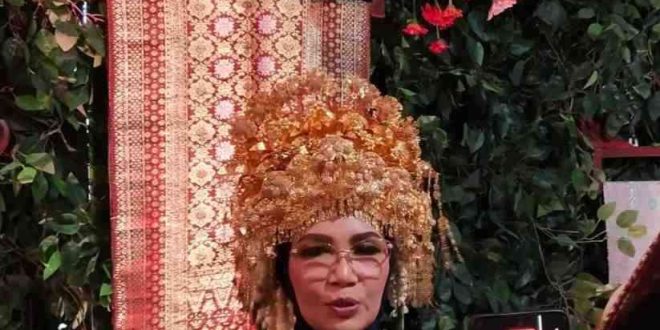 Anita Noeringhati saat diwawancari usai HUT Pemprov Sumsel. Foto: Sumselheadline/Fer.