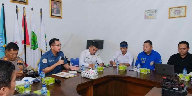 Kadispora dan wisata Muba, Muhammda Fariz saat rapat persiapan festival Tegal Mulyo. Foto: Kominfo Muba.