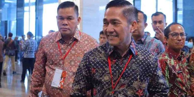 Ratu Dewa siap mundur dari Penjabat Walikota Palembang, demi ikut Pilwako mendatang. Foto: Sumselheadline/Pitria.