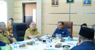 Pj Bupati Muba, Sandi Fahlepi bersilaturrahim dengan para pimpinan DPRD Muba, Senin (27/5/2024). Foto: Kominfo Muba.
