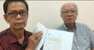 Fahmi Raghip,SH,MH dan kliennya , Alex Suherman Salim. Foto: Sumselheadline/Ela.