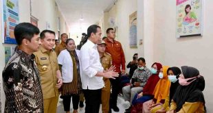 Presiden Joko Widodo didampingi Pj Gubernur Sumsel, Agus Fatoni saat meninjau RSUD dr Sobirin, Musi Rawas, Kamis (30/5/2024). Foto: Humas Pemprov Sumsel.