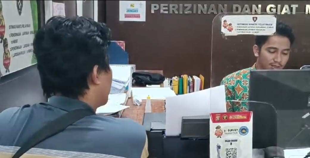 Hermanto melapor ke Polrestabes Palembang karena ditipu order fiktif, Rabu (15/5/2024). Foto: Sumselheadline/Ela.