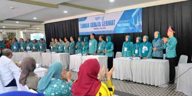 PKK Sumsel yang turut berpatisipasi dalam Lomba Cerdas Cermat Hari Kesatuan Gerak (HKG) PKK ke-52. Kegiatan ini berlangsung di Gedung Gastronomi, Taman Balekambang, Solo, Jawa Tengah, Kamis (16/5/2024). Foto: Humas Pemprov Sumsel.