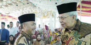 Apriyadi bersama Mawardi saat kunjungan di Desa Layan, Kecamatan Jirak, Muba, Selasa (21/5/2024). Foto: Dok Tim Apriyadi.