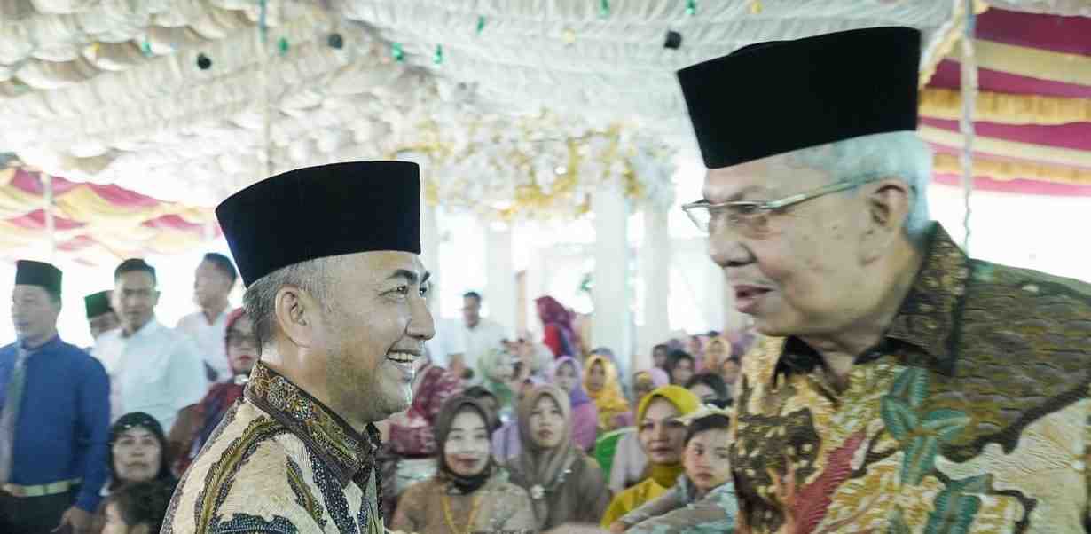 Apriyadi bersama Mawardi saat kunjungan di Desa Layan, Kecamatan Jirak, Muba, Selasa (21/5/2024). Foto: Dok Tim Apriyadi.